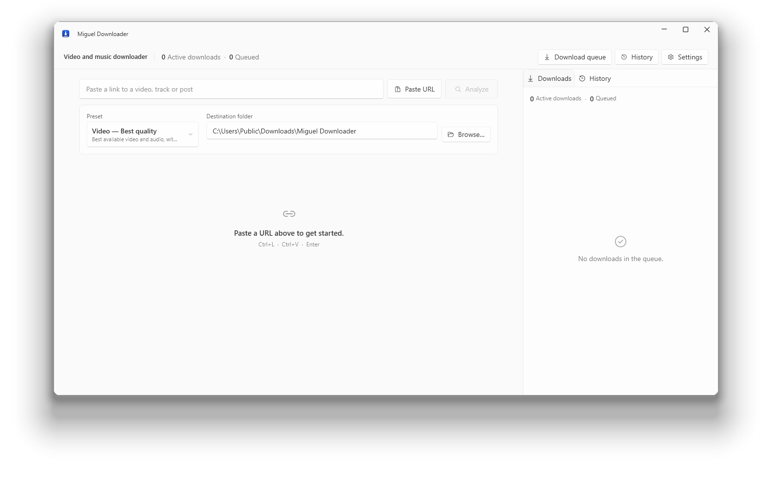 The Miguel Downloader window with a YouTube link analysed: video title, duration, a choice between video and audio only, container, quality priority, estimated file size, and the queue panel on the right.